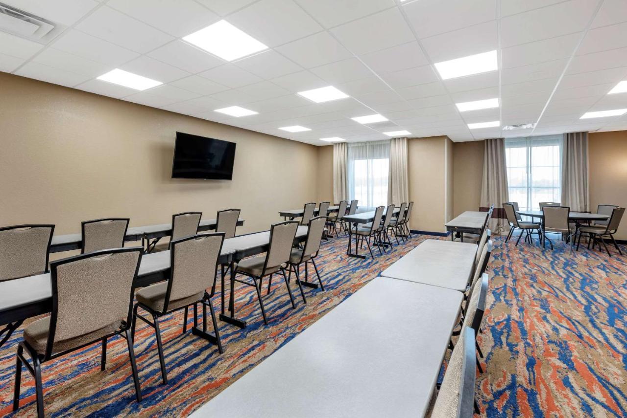 Comfort Suites Dry Ridge Bagian luar foto