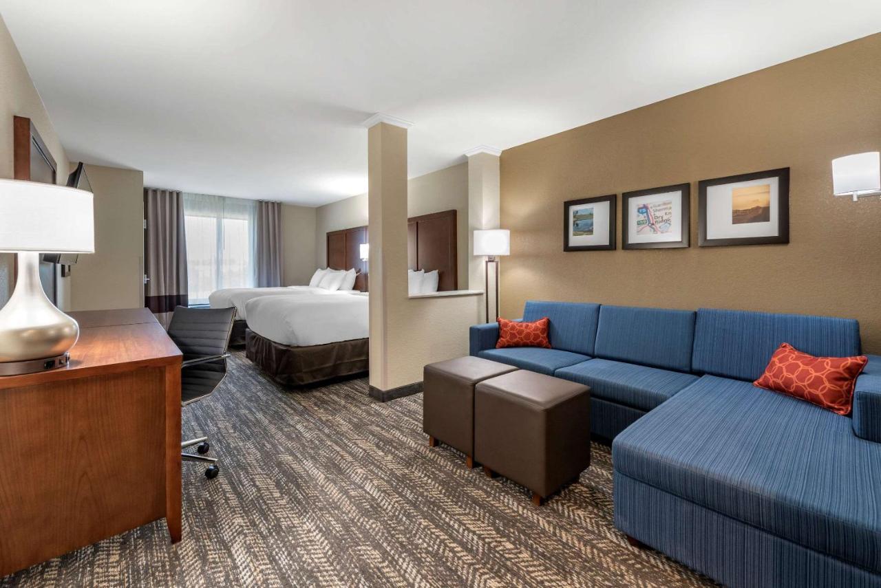 Comfort Suites Dry Ridge Bagian luar foto