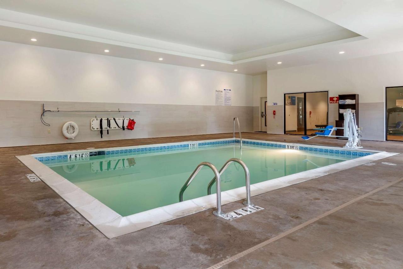 Comfort Suites Dry Ridge Bagian luar foto